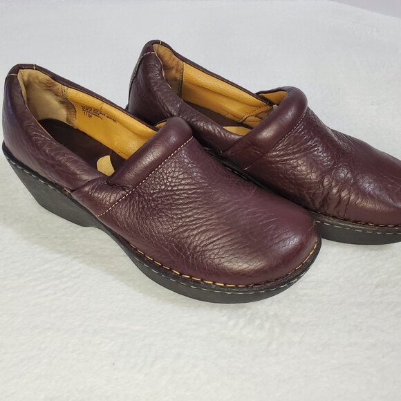 GNW Brown Leather Slip On Clog Wedge Shoes Women's Size 11 - Picture 4 of 12